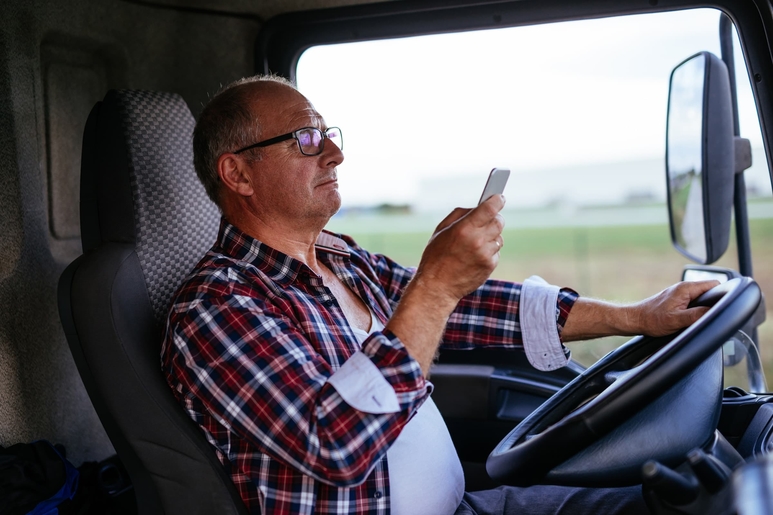 Truck Driver Distracted Driving 