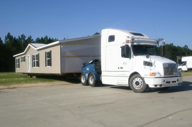 Flatbed Trucking Mobile Homes