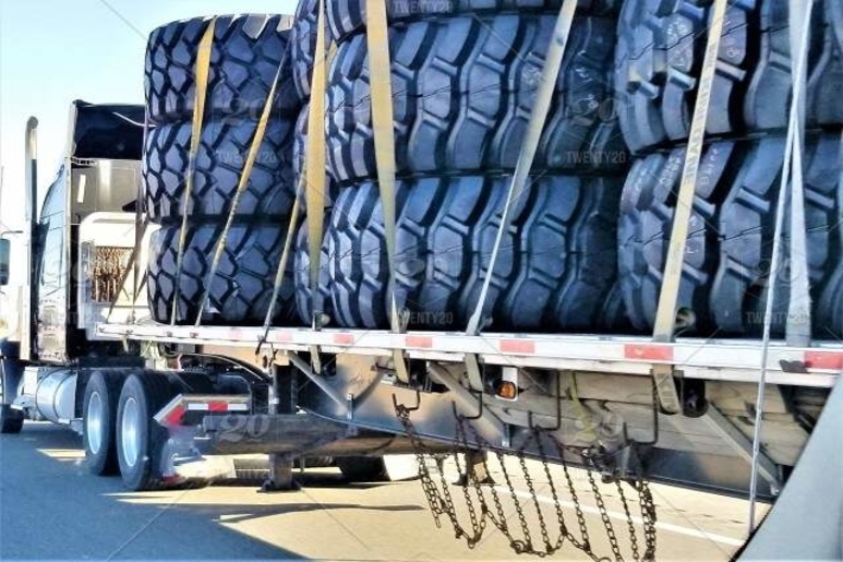 Flatbed Trucking Tires 